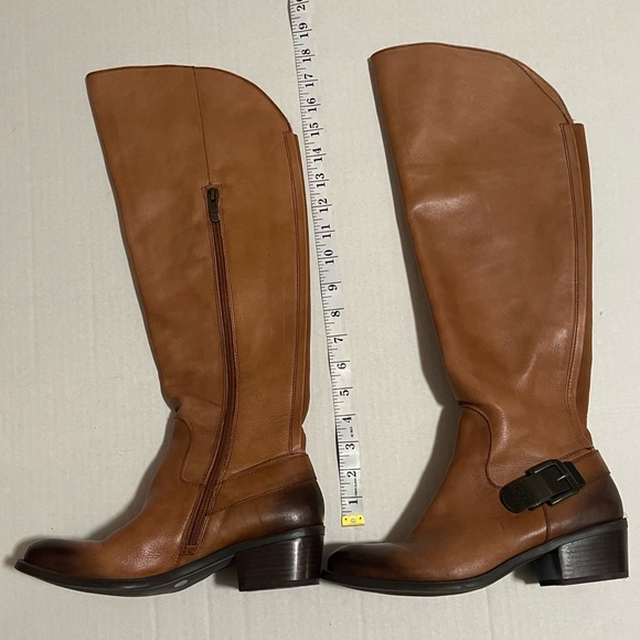 NIB Vince Camuto Bedina brown leather boots. Women’s size 8.5 - Picture 4 of 12
